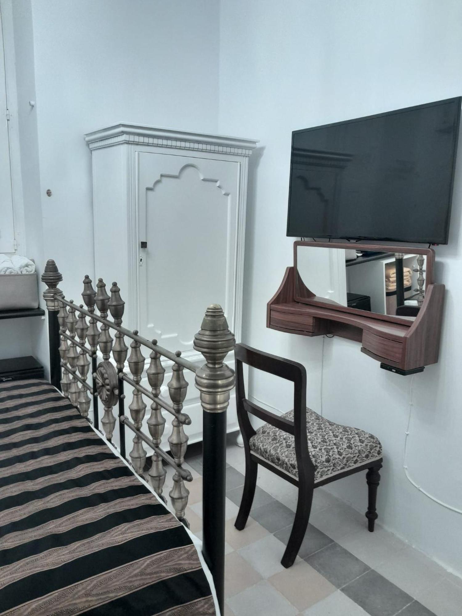 Charming Town House In Cospicua, Valperga Rooms Εξωτερικό φωτογραφία