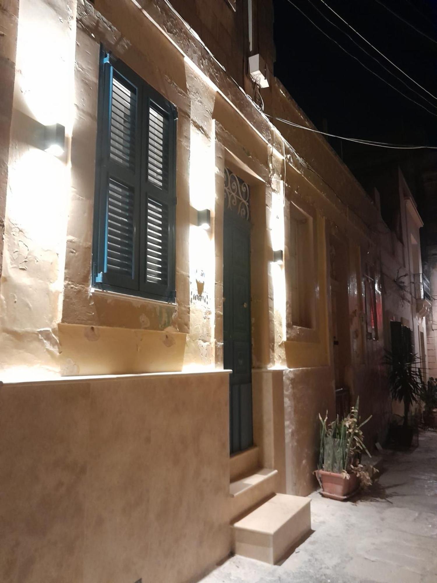 Charming Town House In Cospicua, Valperga Rooms Εξωτερικό φωτογραφία
